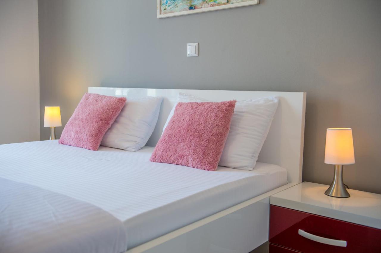 Apartment Light De Luxe - With Old Bridge View Mostar Exterior photo
