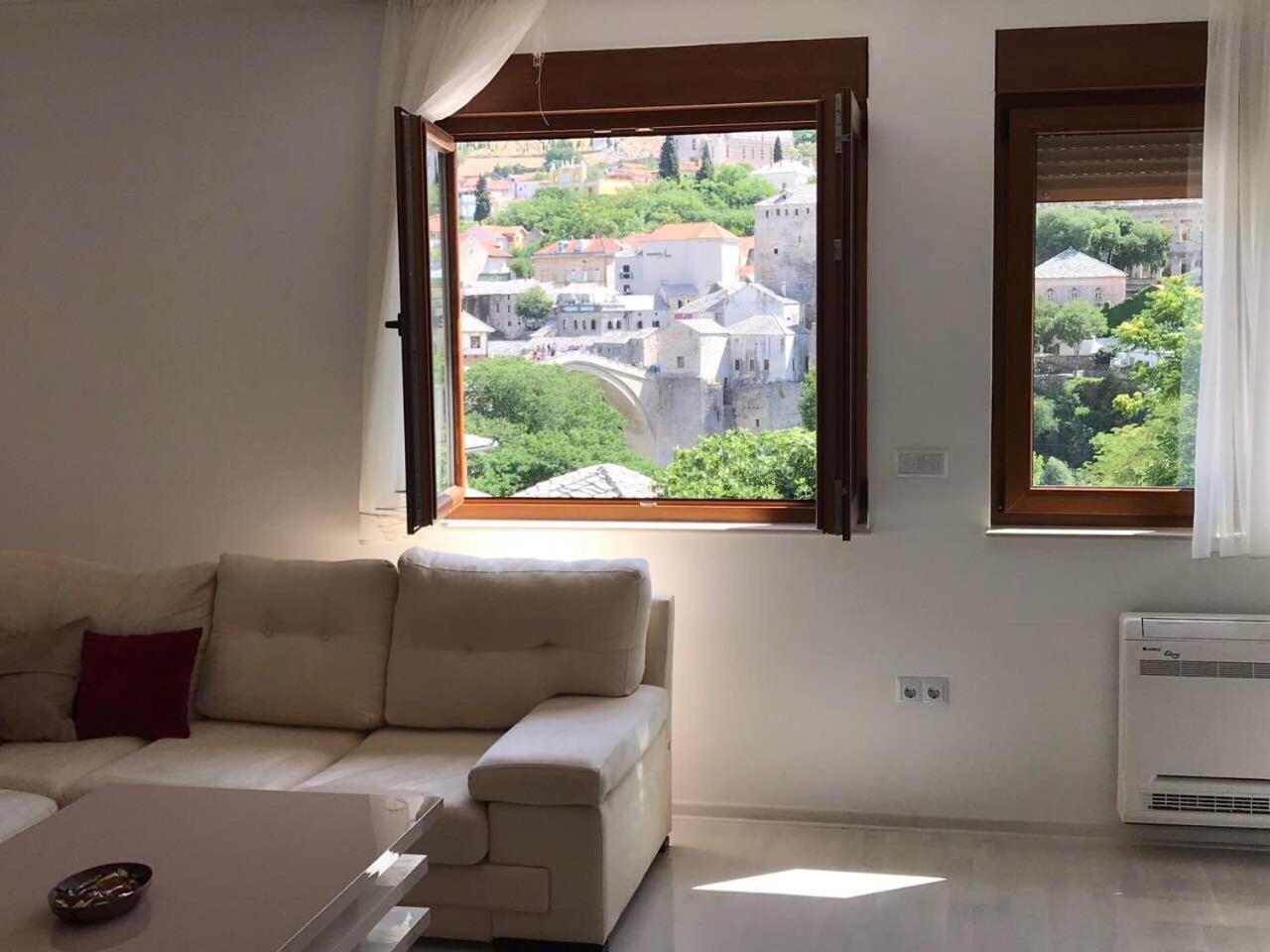 Apartment Light De Luxe - With Old Bridge View Mostar Exterior photo